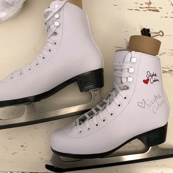 Klingbeil Ladies Figure Skates - Sasha Cohen Autographed - Ladies size 6.5- NEW! - Picture 9 of 11